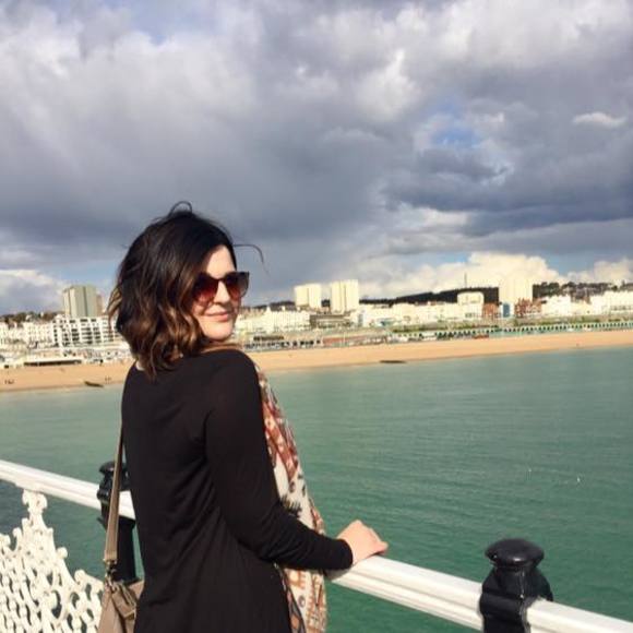 Meet your Posher, Gillian - Picture 1 of 1